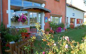 B&B La Maison Des Collines Autour Chambres d'hôtes
